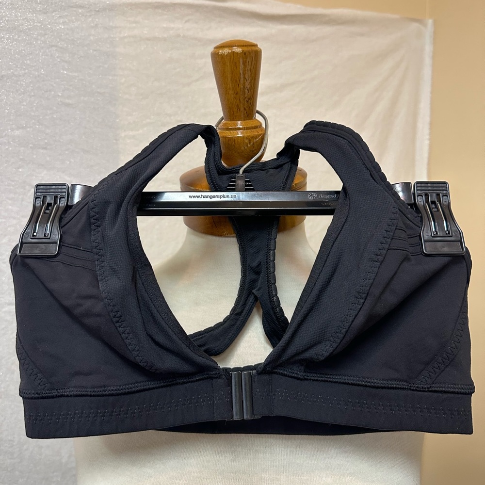 Vintage Lululemon black swim suit top only size 6